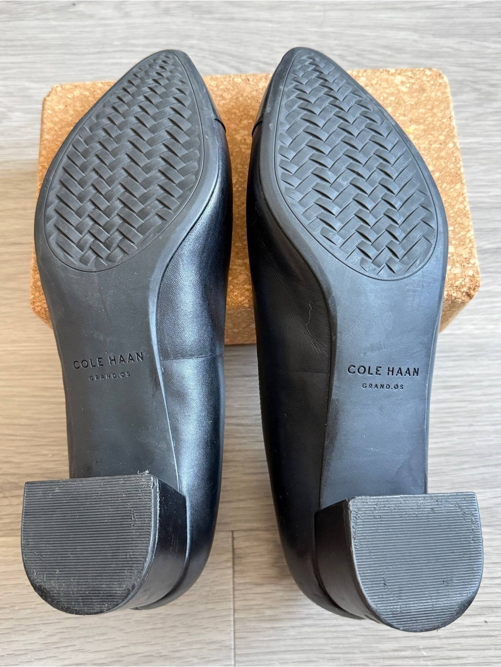 Cole Haan Grand OS Cap-Toe Block Heel Pump - Picture 5 of 6